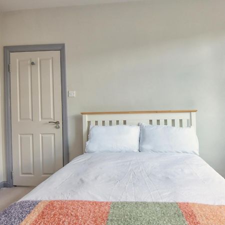Spacious Double Room With Private Bathroom In Quiet Area Only 20 Min To Central London Streatham Vale Bagian luar foto