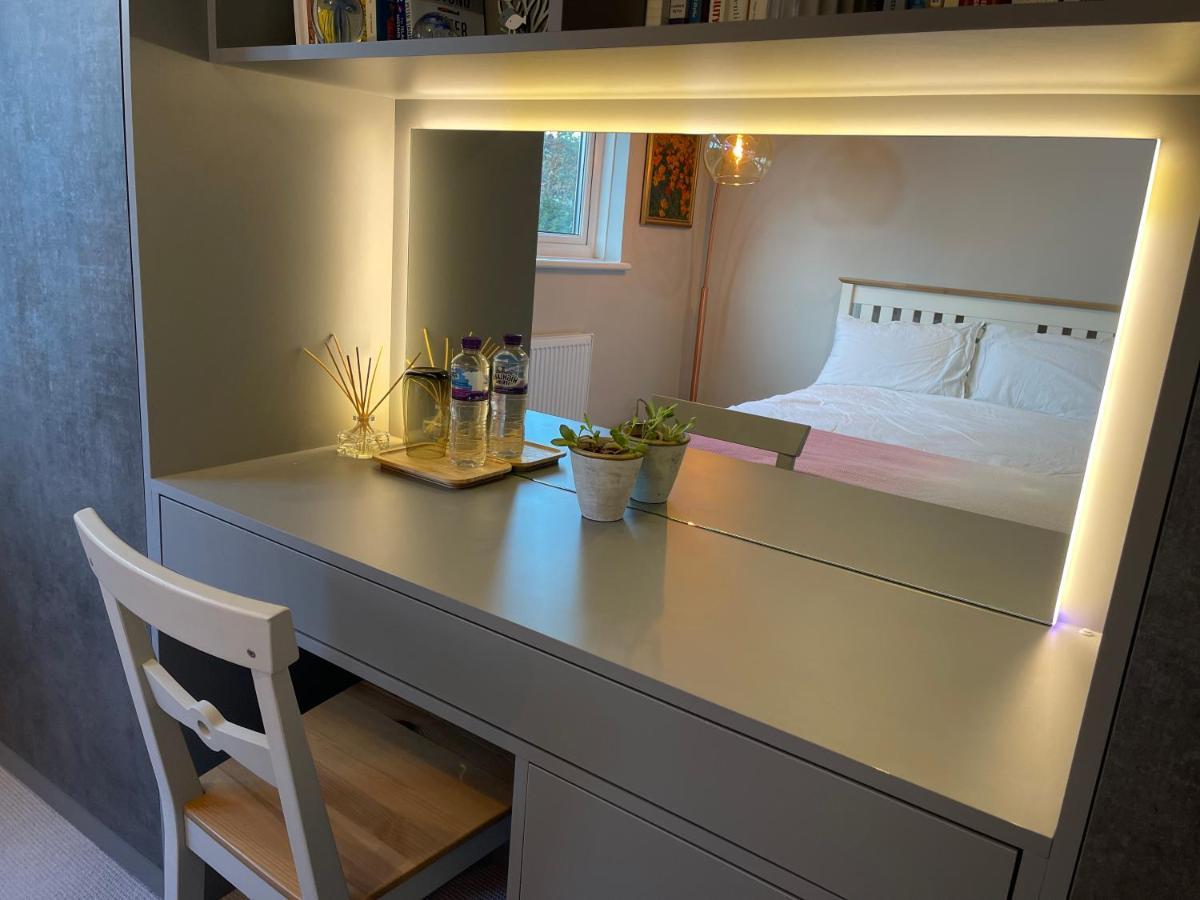 Spacious Double Room With Private Bathroom In Quiet Area Only 20 Min To Central London Streatham Vale Bagian luar foto