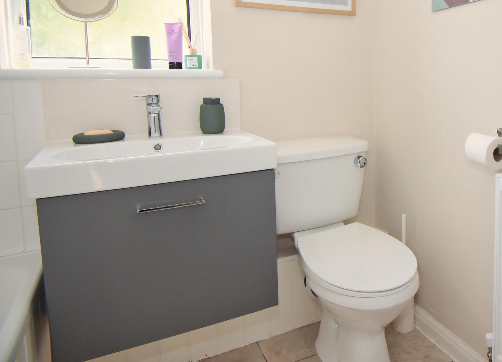 Spacious Double Room With Private Bathroom In Quiet Area Only 20 Min To Central London Streatham Vale Bagian luar foto
