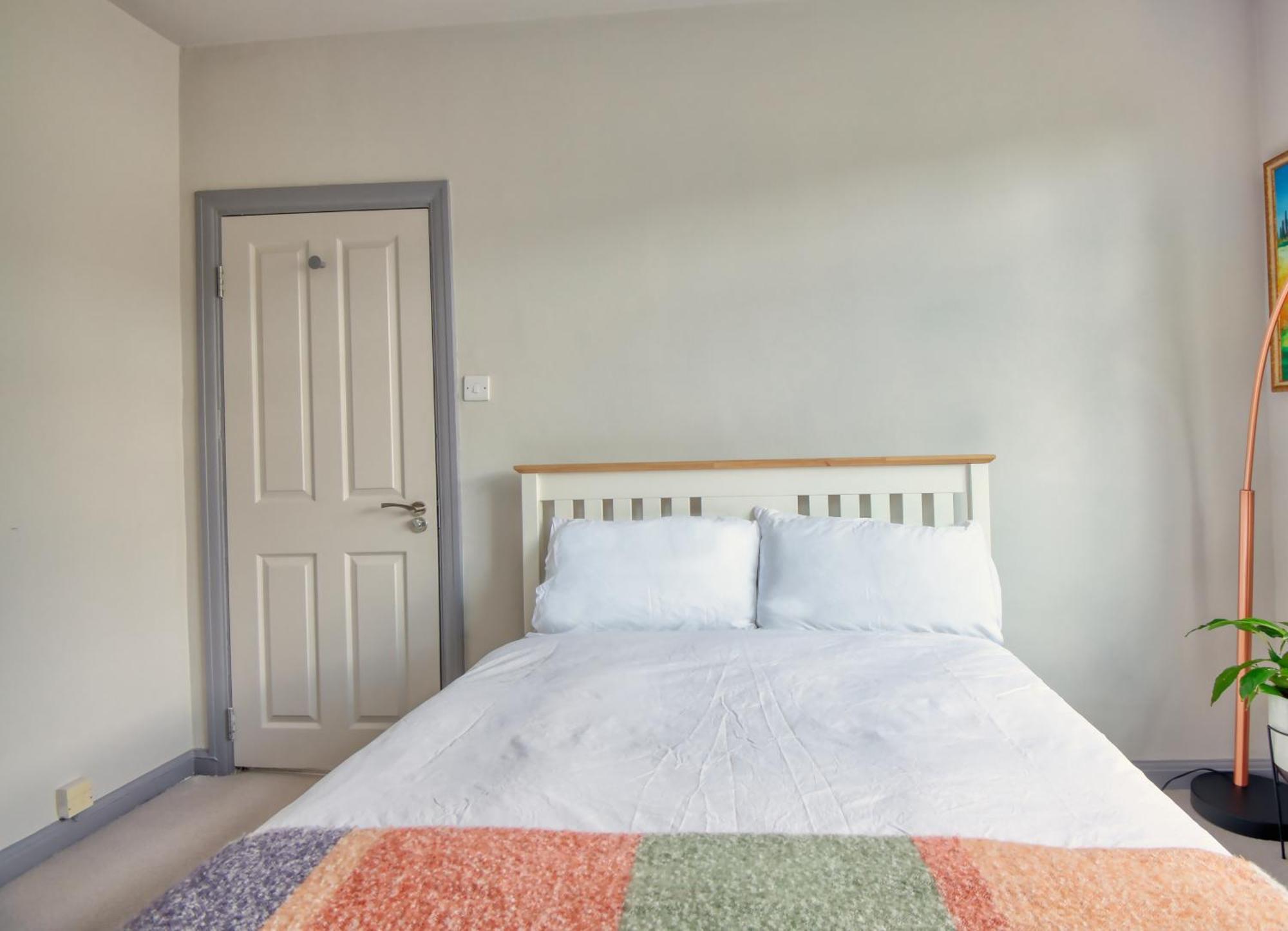 Spacious Double Room With Private Bathroom In Quiet Area Only 20 Min To Central London Streatham Vale Bagian luar foto