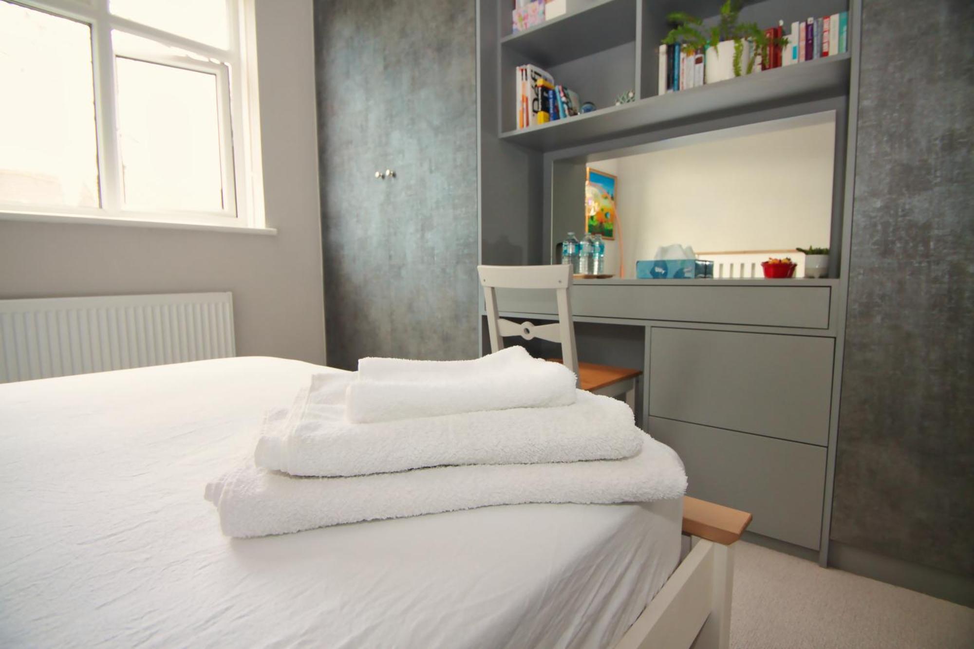 Spacious Double Room With Private Bathroom In Quiet Area Only 20 Min To Central London Streatham Vale Bagian luar foto
